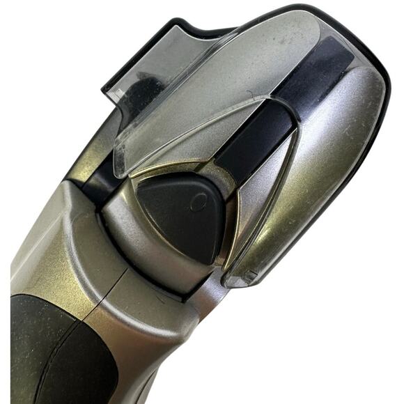 Panasonic ES8152 Wet/Dry Shaver with Charger - Picture 9 of 9